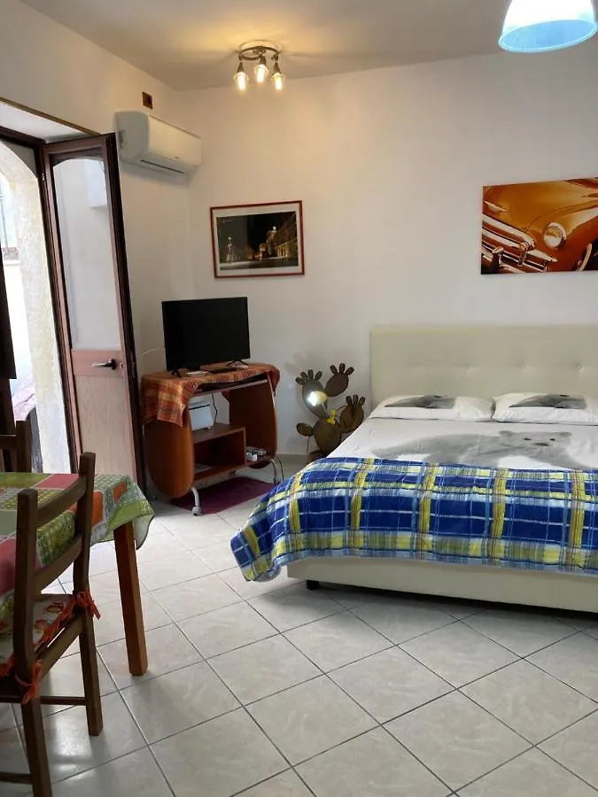 The Ronco Apartment Syracuse Italy